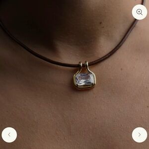 THE NAIA GEM PENDANT NECKLACE